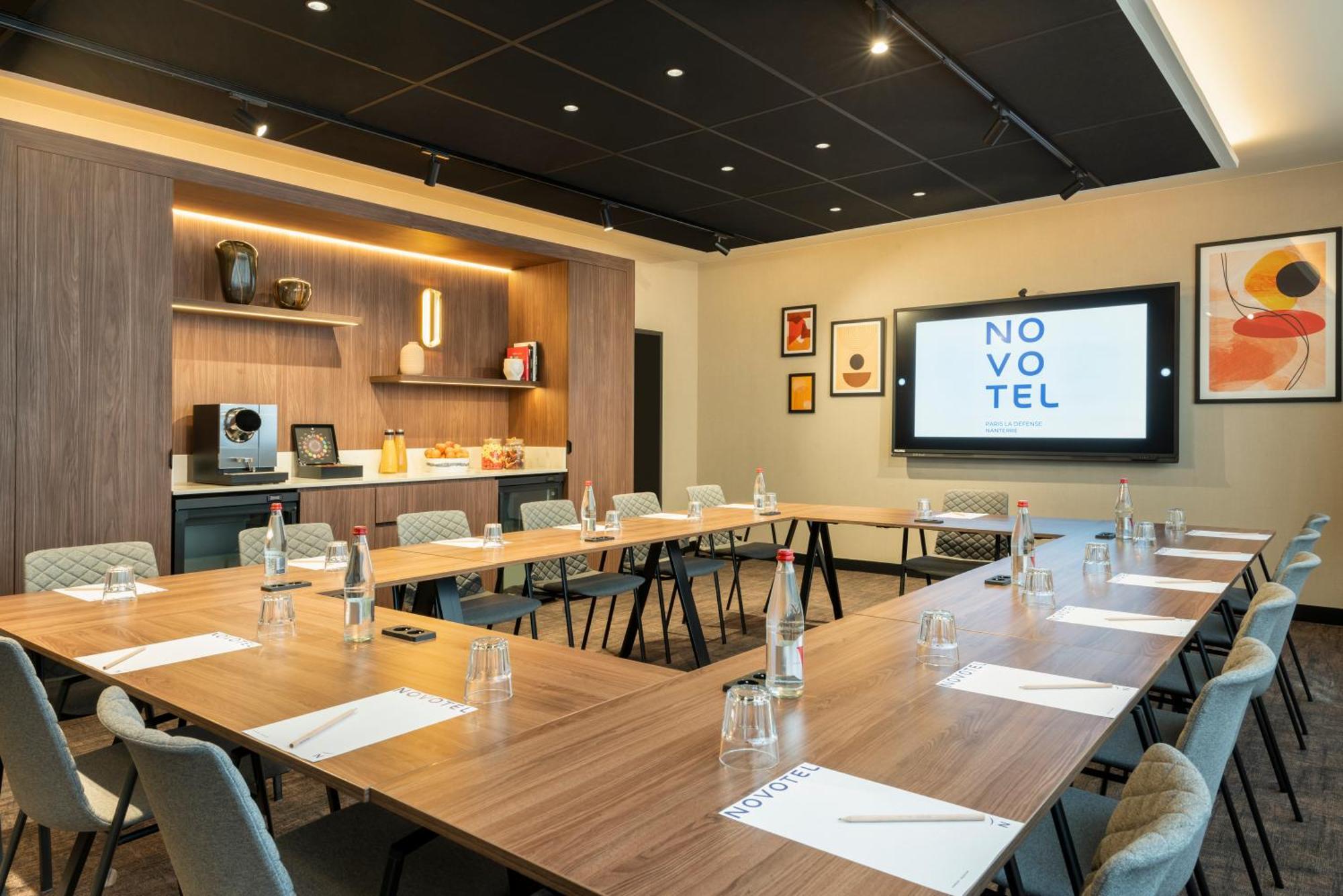 Novotel Paris La Defense 楠泰尔 外观 照片