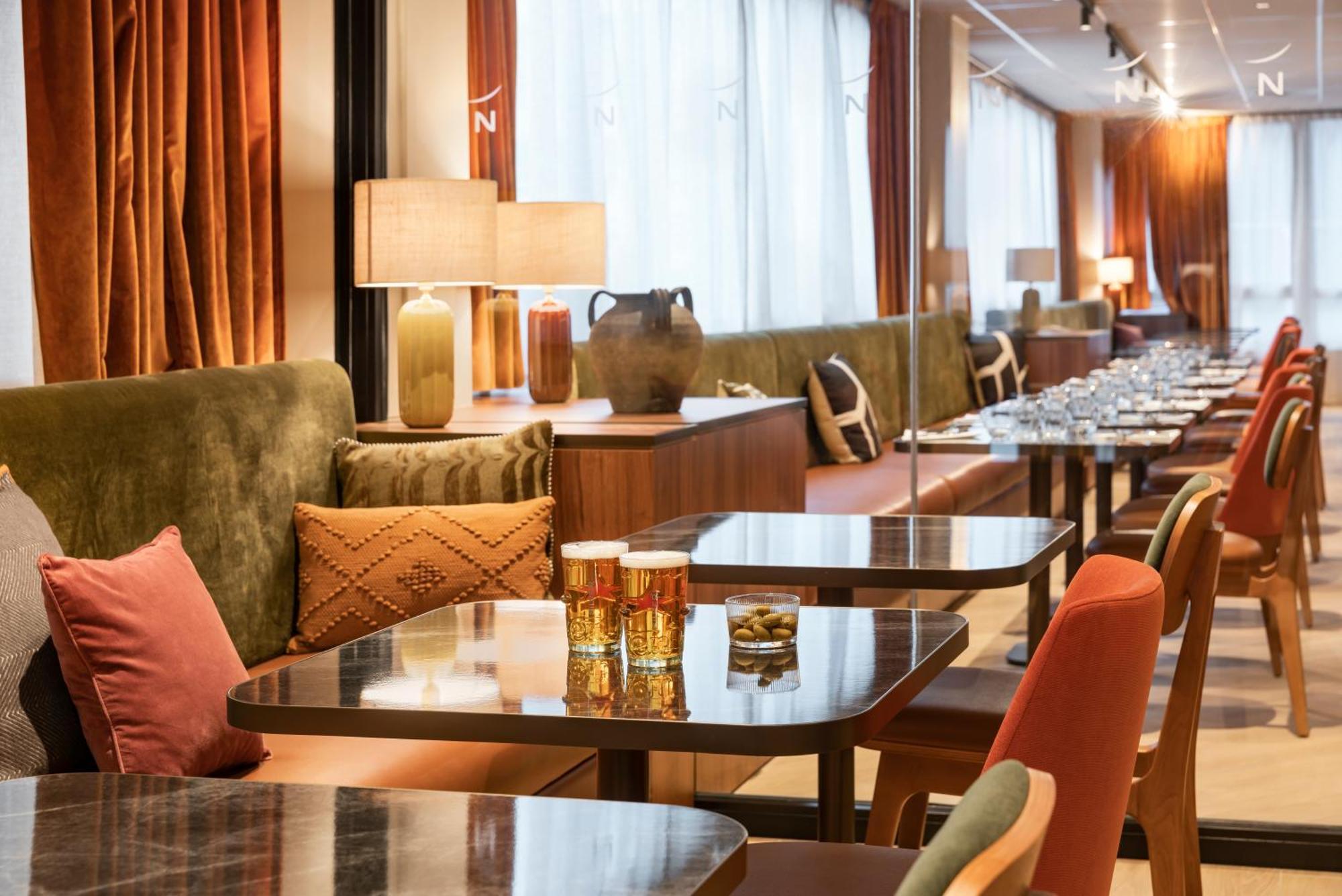 Novotel Paris La Defense 楠泰尔 外观 照片