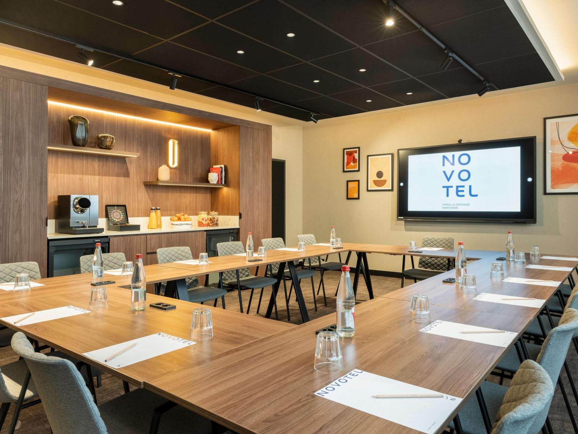 Novotel Paris La Defense 楠泰尔 外观 照片