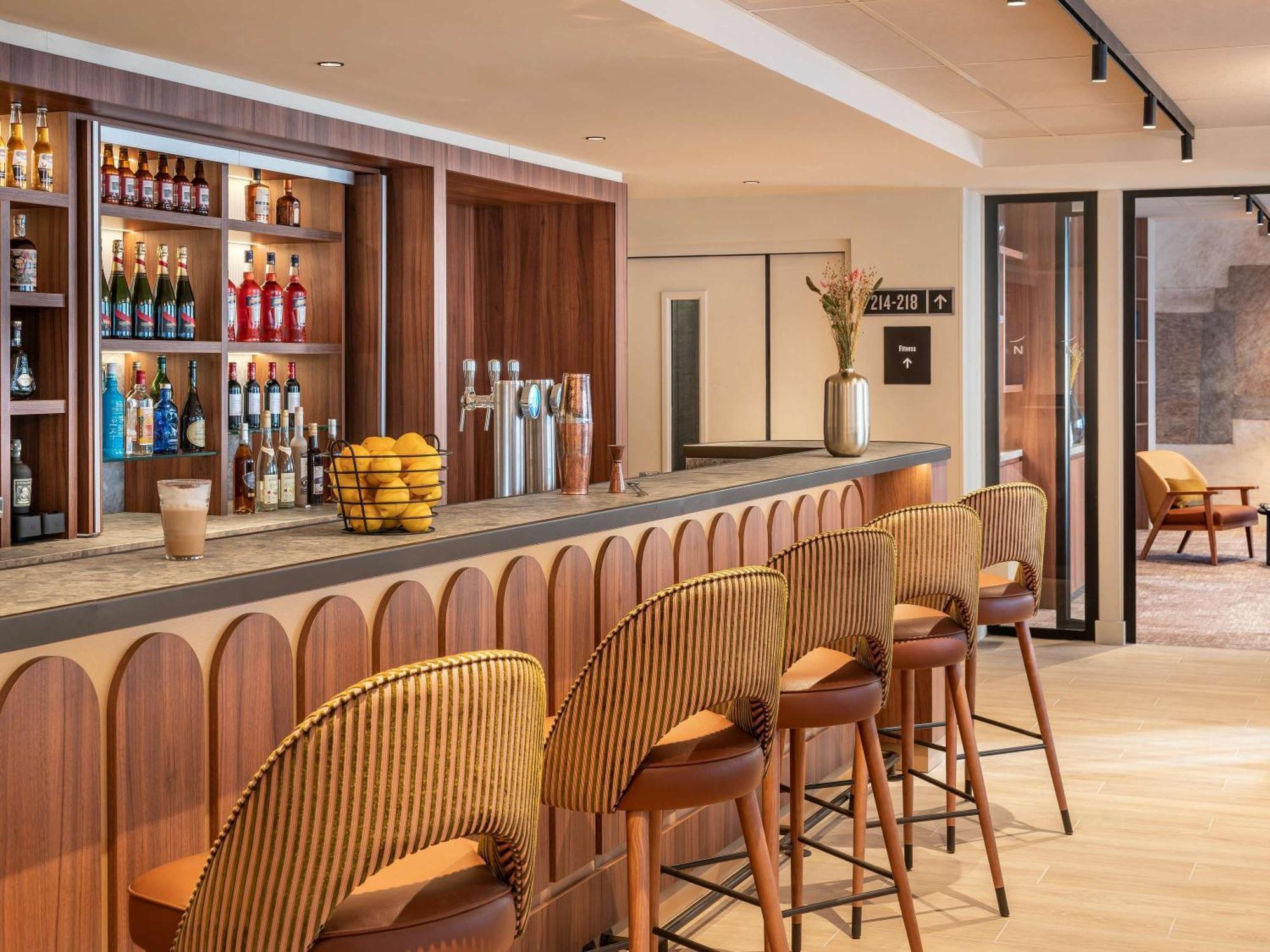 Novotel Paris La Defense 楠泰尔 外观 照片